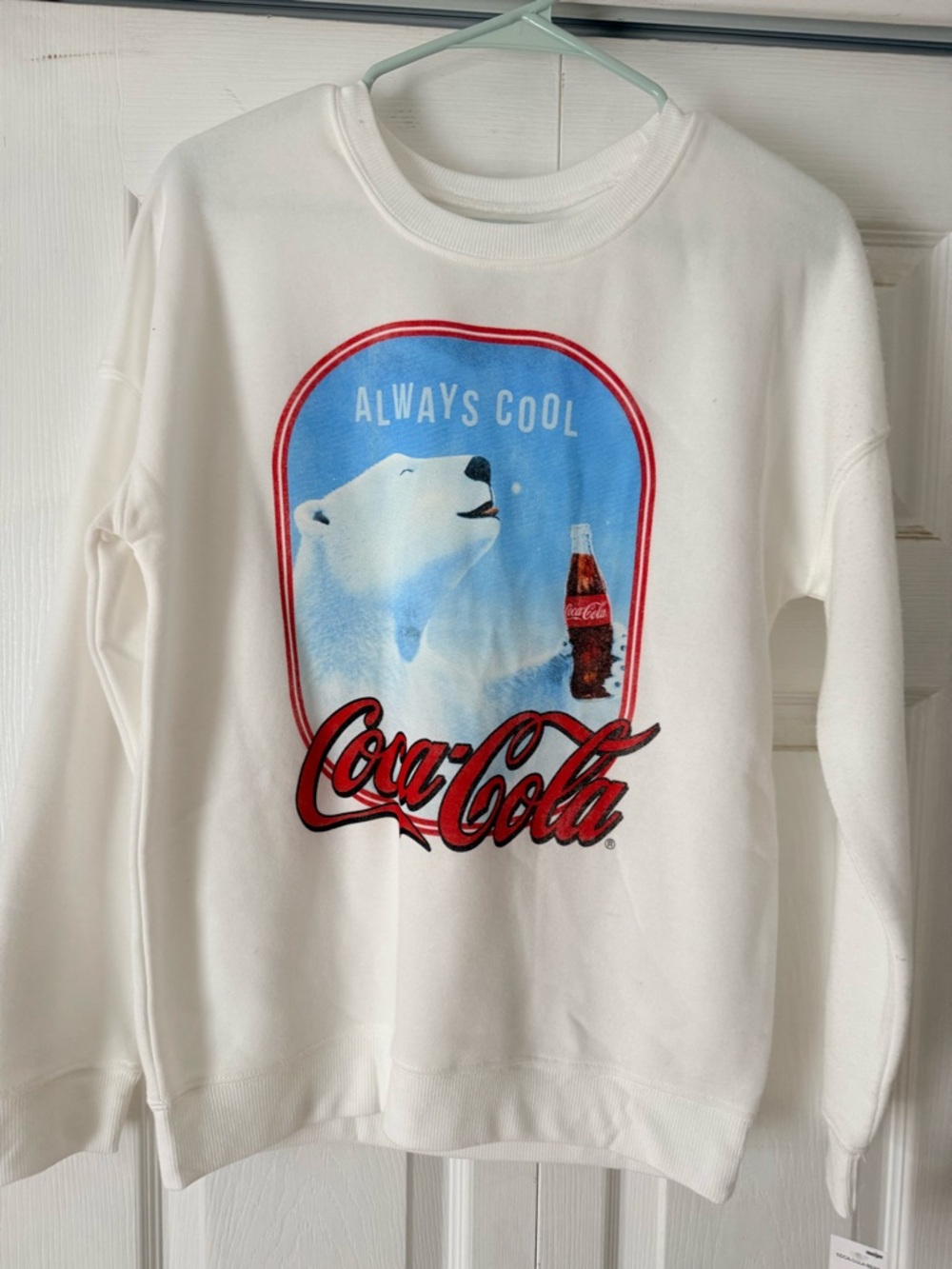Coca Cola White Crewneck Sweatshirt with Polar Bear Graphic
